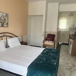 Hotel Askamnia And