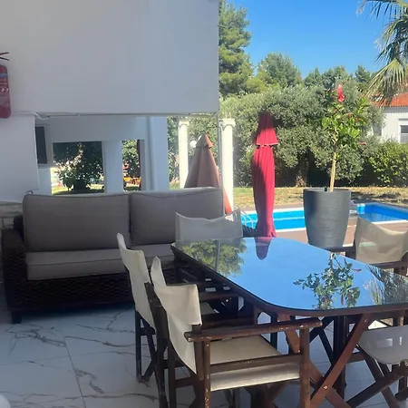 Askamnia And Otel 4*