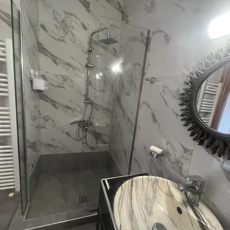 Hotel Askamnia And