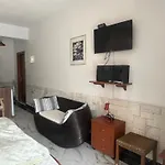Отель Askamnia And 4*