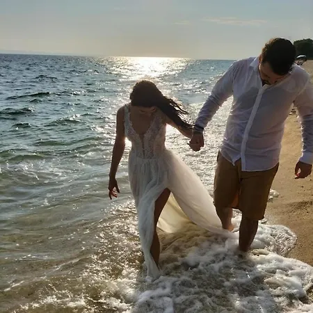 Askamnia And 4* نيكيتي