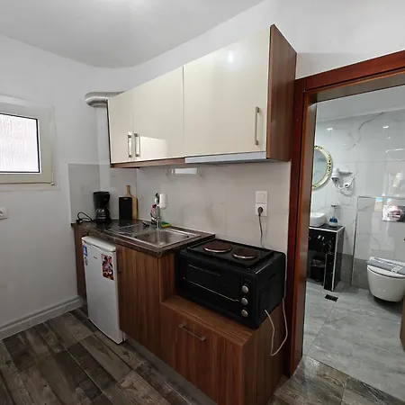 Askamnia And فندق 4*