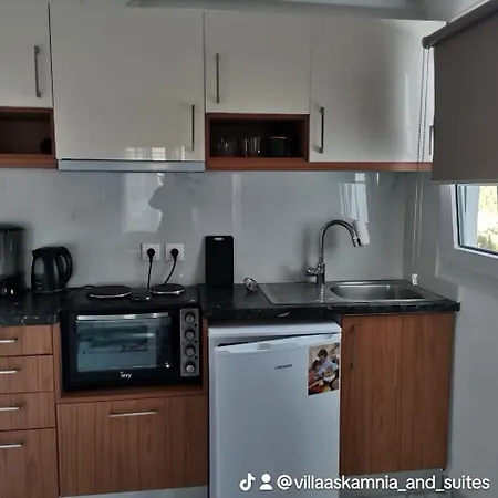 Resort Askamnia And Nikiti (Sithonia)