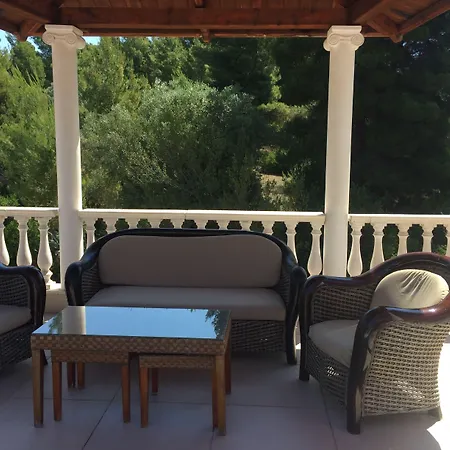 Askamnia And فندق