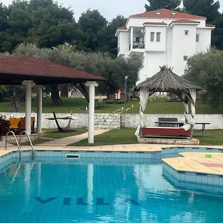 Askamnia And Хотел 4*