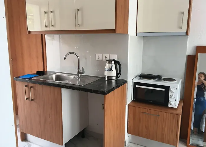 Askamnia And Nikiti (Sithonia)