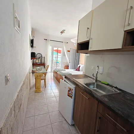 Hotel Askamnia And 4*
