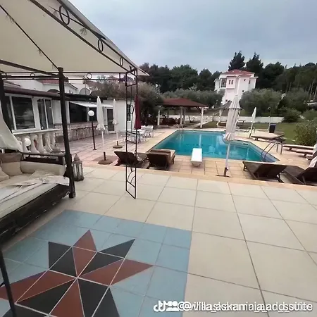 Askamnia And Hotel 4*